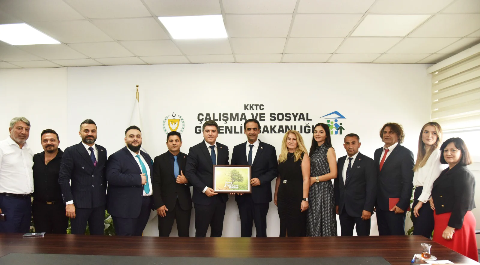 İNTİSAD heyetiyle yatırım ve istihdam olanaklarını görüştü