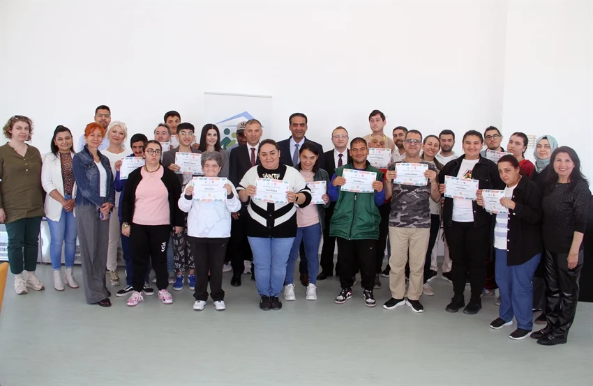 Engelsiz Yaşam Evi’nde oyunlarla öğrenme etkinliği