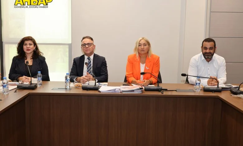 Meclis Hukuk Komitesi’nde yasa ve karar tasarıları görüşüldü